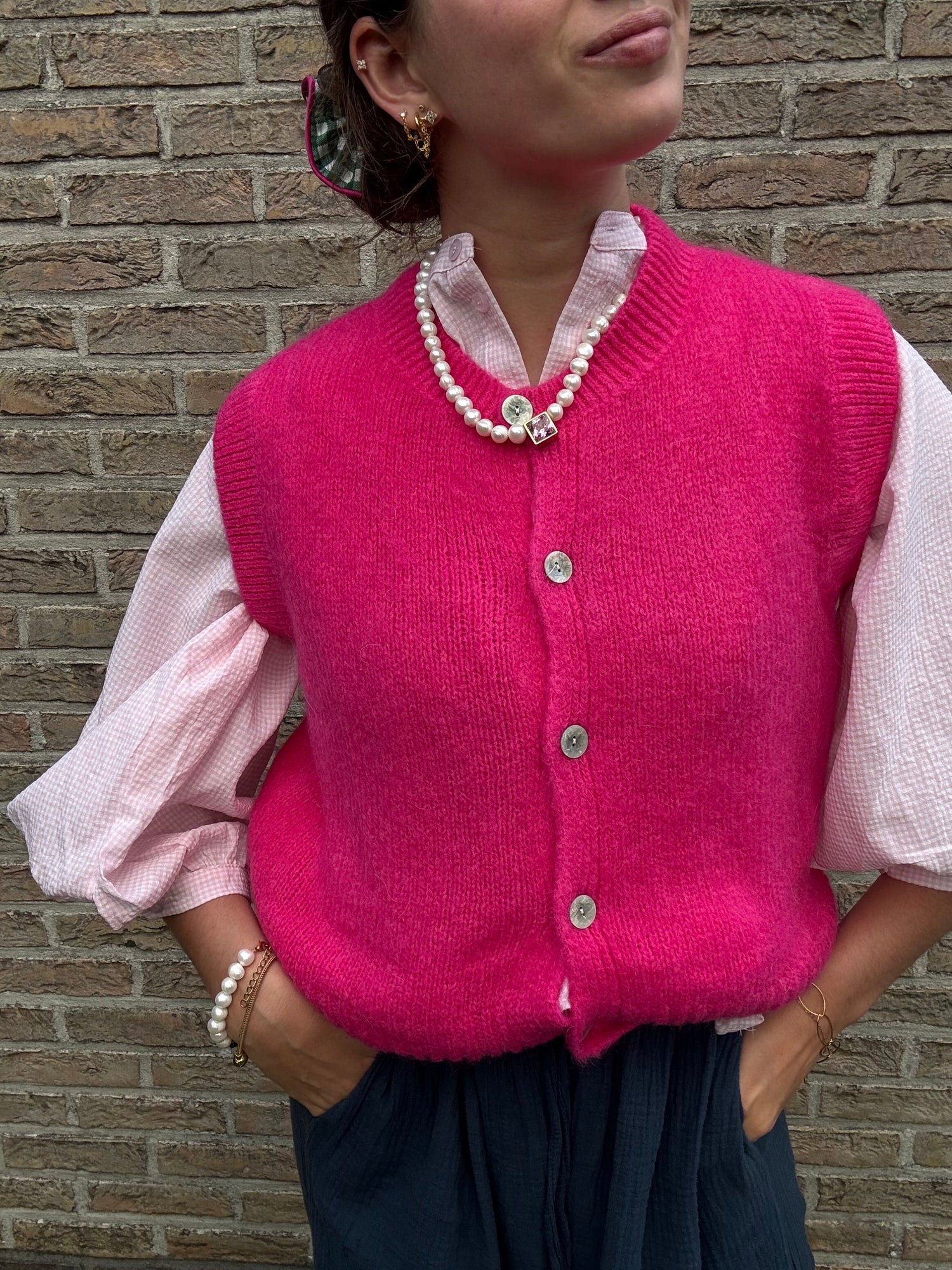 KNITWEAR
