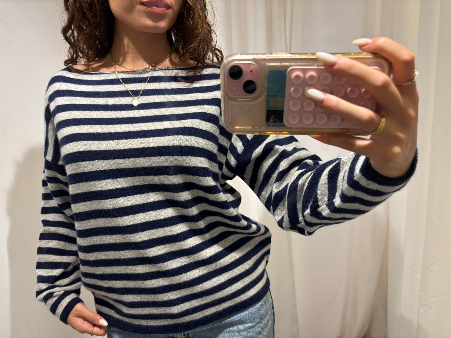 Cashmere Off shoulder